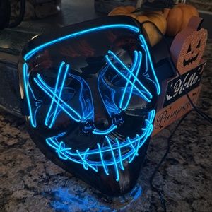 Halloween Blue Flash Light up mask with controller